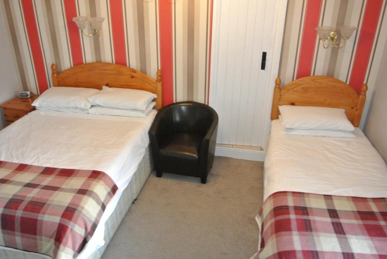 Old Castle Farm Guest House Brecon Bagian luar foto