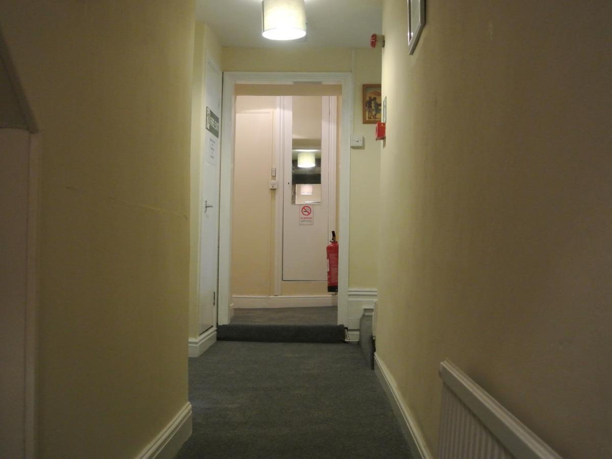 Old Castle Farm Guest House Brecon Bagian luar foto