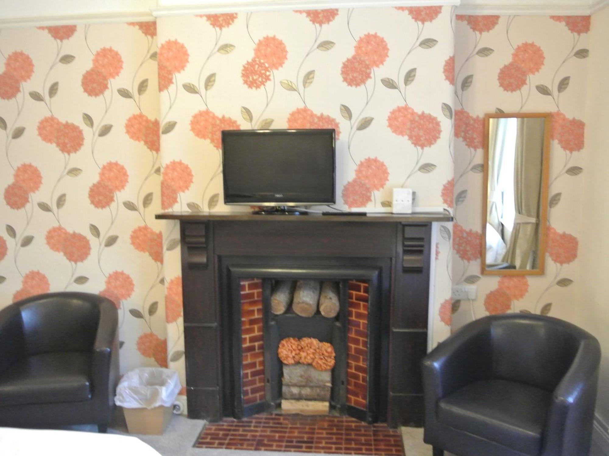 Old Castle Farm Guest House Brecon Bagian luar foto