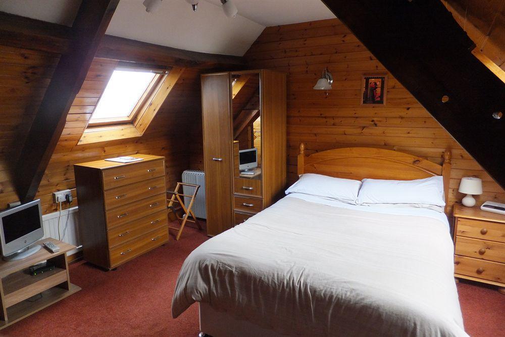 Old Castle Farm Guest House Brecon Bagian luar foto