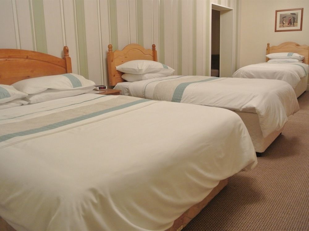 Old Castle Farm Guest House Brecon Bagian luar foto